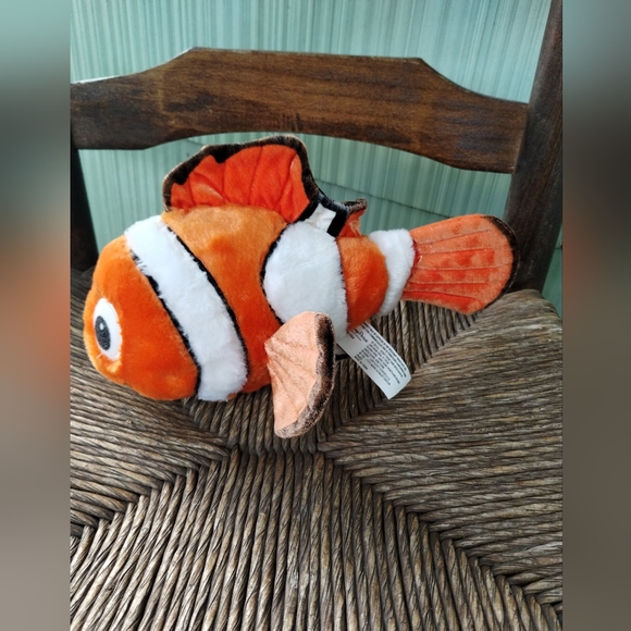 โDisney Parks Finding Nemo 9" Plush Stuffed Animal Orange Clown Fish - Picture 7 of 13